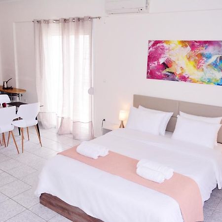 Appartamento Studio Coral Kalamata Esterno foto